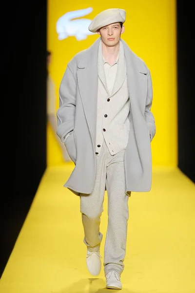 Look 1